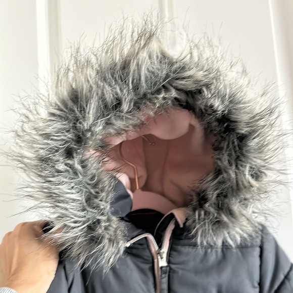 Toddler Girls Gray Puffer Jacket with Fur Trimmed Hoodie - Size 3T - Picture 10 of 10